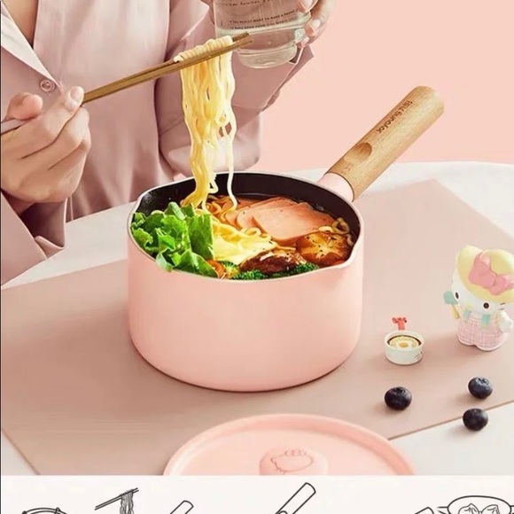 Sanrio Hello Kitty Cooking Pot - Picture 2 of 3